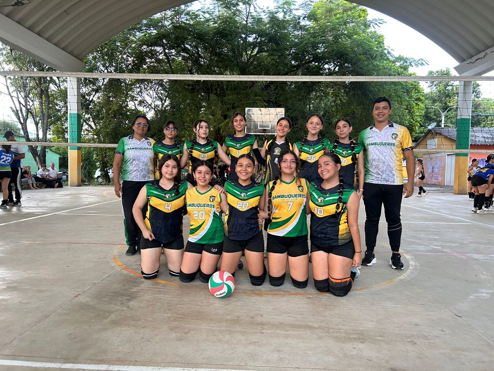 JUEGO TÉCNICO Y SÓLIDO