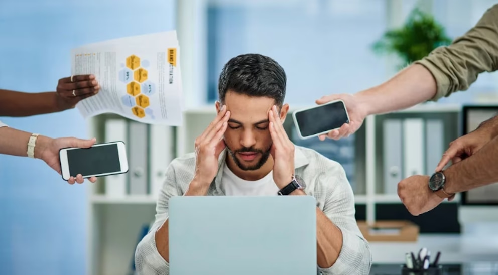 El estrés se ha convertido en uno de los principales problemas de salud en Colombia durante 2026. Diversos estudios recientes evidencian un incremento sostenido en los niveles de ansiedad y presión emocional entre los ciudadanos, impulsado por factores económicos, laborales y sociales.