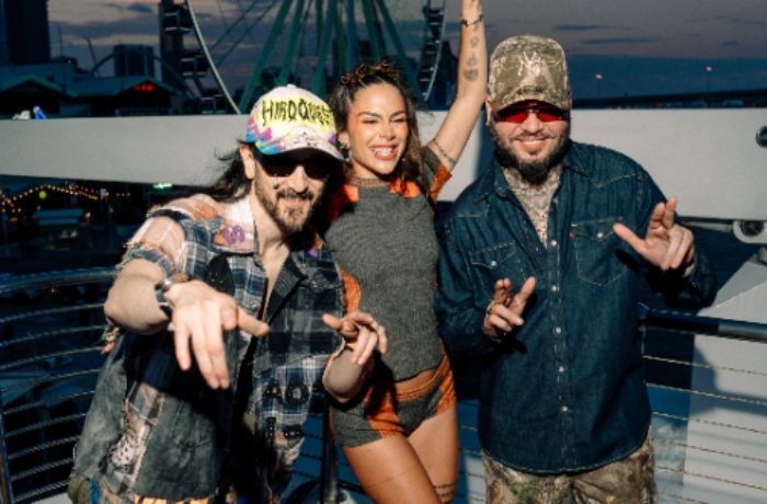 Greeicy- Yapaque- Farruko- Steve Aoki-