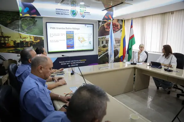 Gobernación del Valle hace seguimiento a acuerdo con Parques Nacionales para fortalecer áreas protegidas