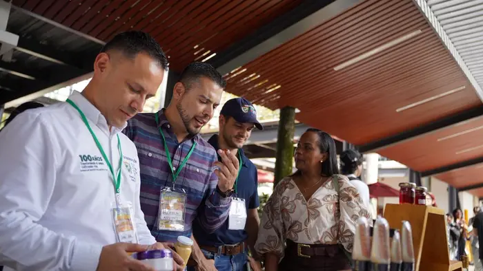Tendencias de la cadena apícola y la diversificación del sector, en el III Congreso Internacional que se realiza en el Valle