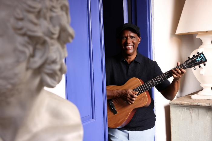 Amor Bonito- Jandy Feliz. merengue- El Compromiso- amor narcótico- Lanzamiento. 24jul-