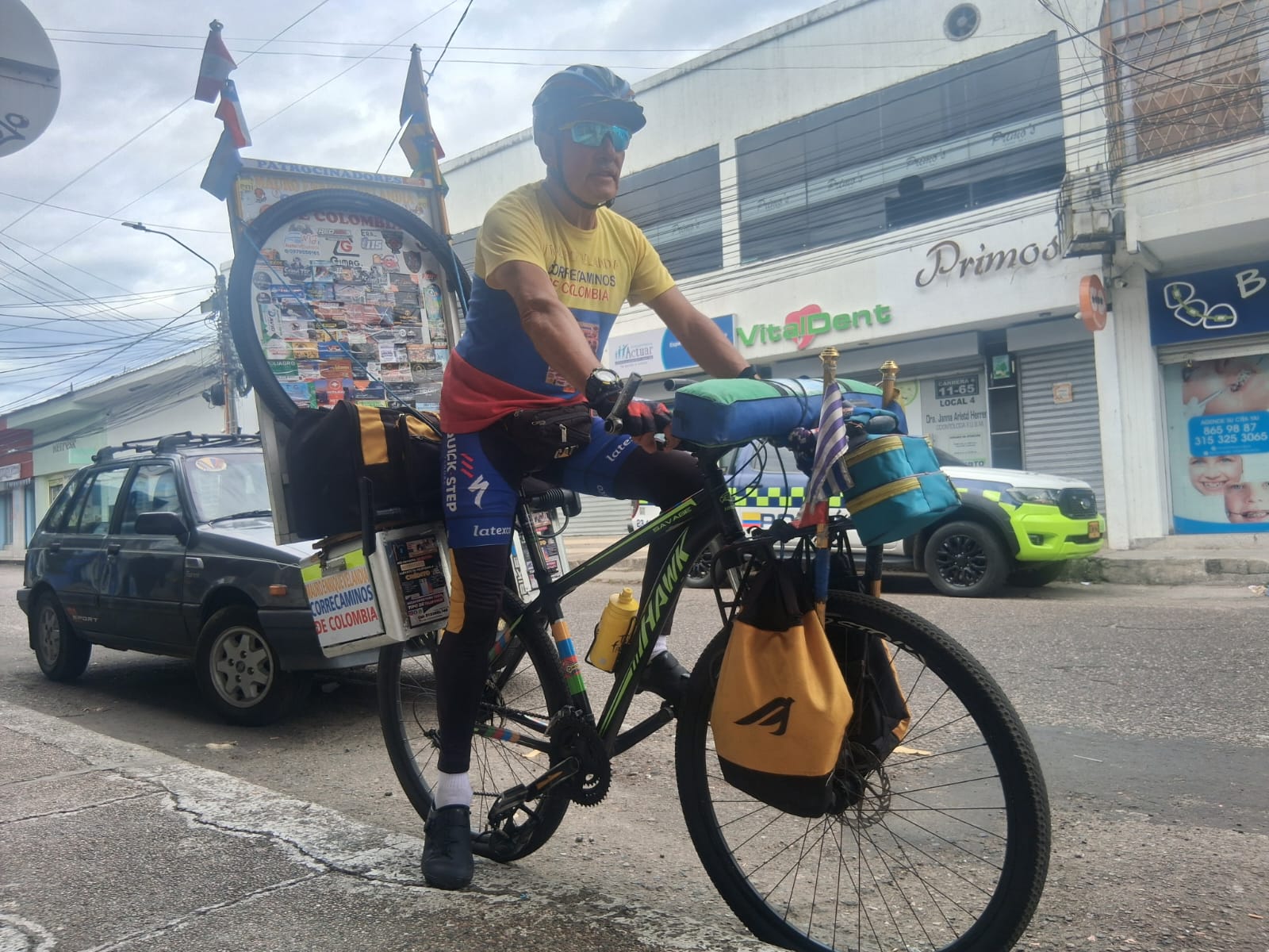 PEDALEANDO HACIA HISTORIA