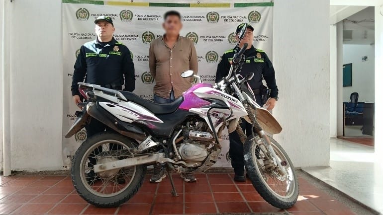 RECUPERAN MOTOCICLETA HURTADA