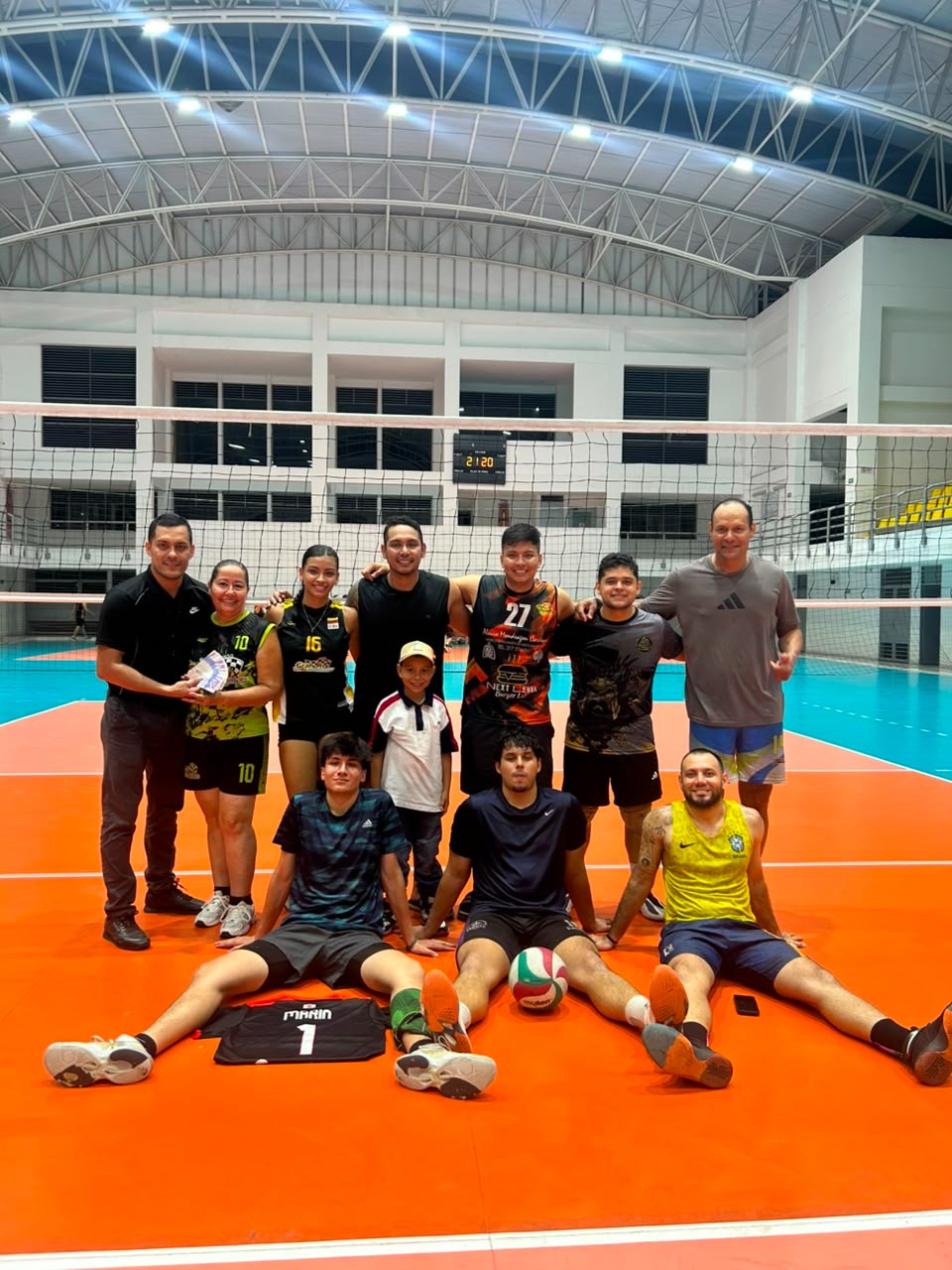 VOLEIBOL AMATEUR VUELVE A LA CANCHA