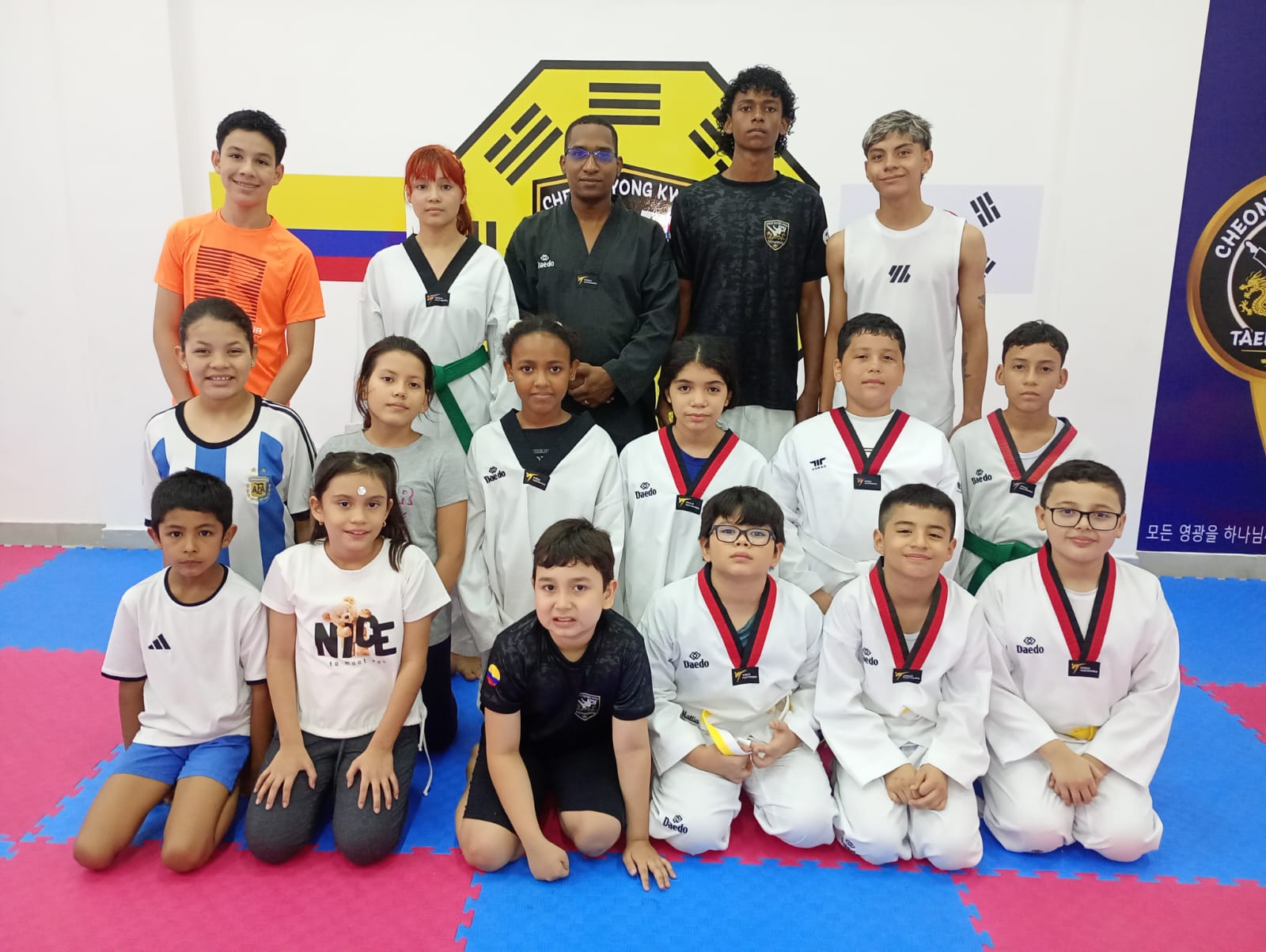 TAEKWONDO Y HAPKIDO EN ACCIÓN