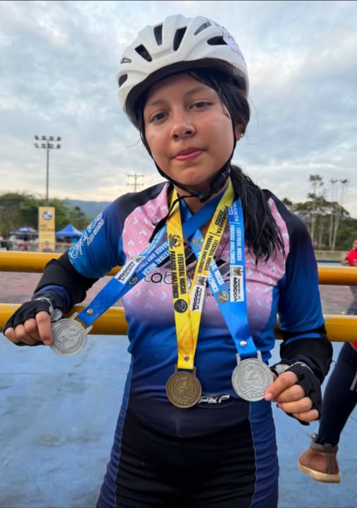 TRIPLE PODIO EN MOCOA