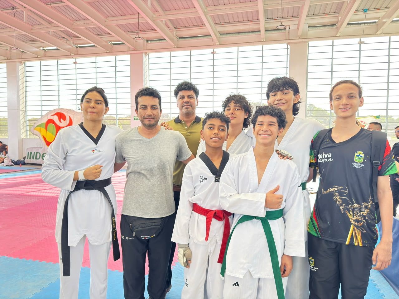ORO Y PLATA PARA EL TAEKWONDO